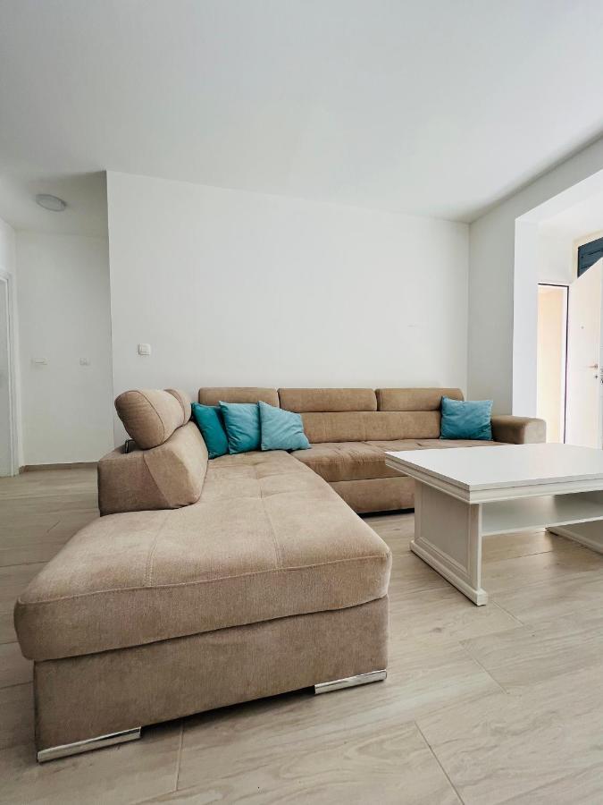 Apartment With Terrace And Private Parking Kotor Ngoại thất bức ảnh